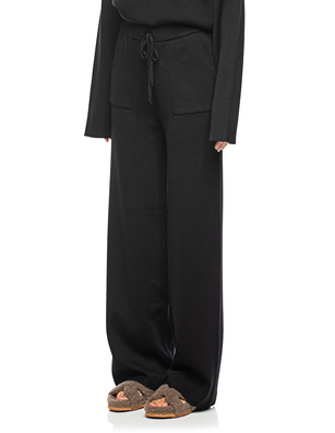 HANNES ROETHER Clean Knit Black
