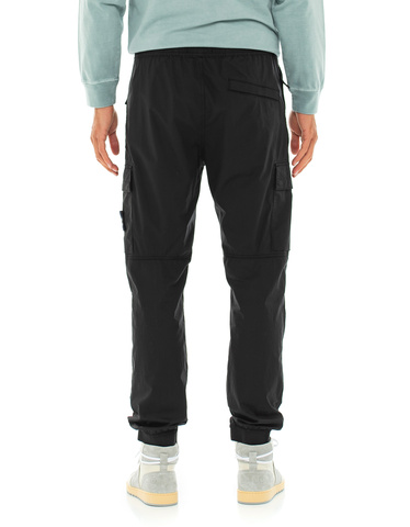 stone-island-h-cargohose-lightweight-badge_1_black